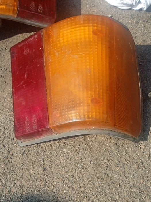 Заднній ліхтардоМерседес-БенцW-123