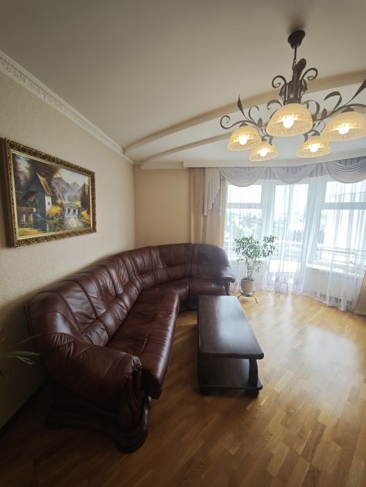 Продаж 5к дворівневої квартири у Львові по вул Плуговій