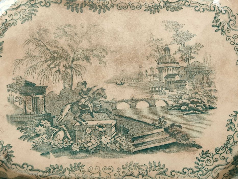 Travessa | Motivo Estátua | Verde | Real Fábrica de Sacavém | 1886