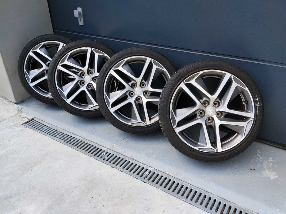 Peugeot kola felgi 225/40r18 5x108r18 et 48