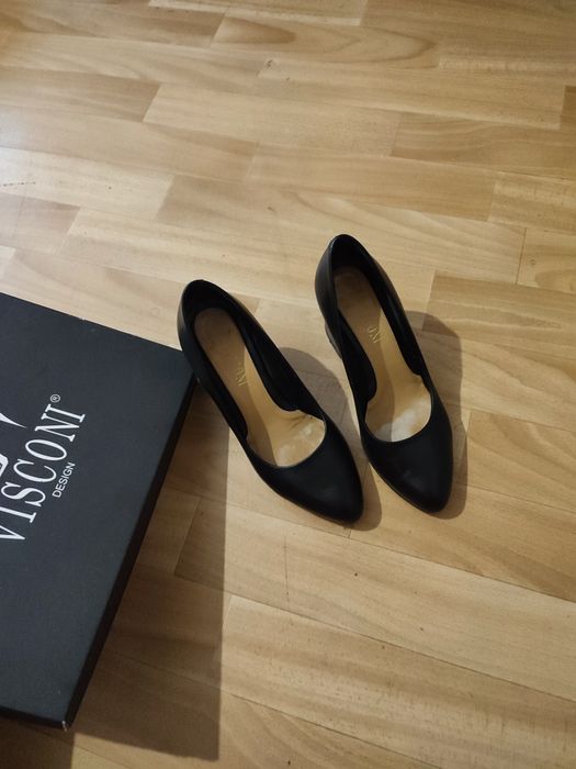 Продам женские туфли лодочки Viskoni натуральная кожа р 36