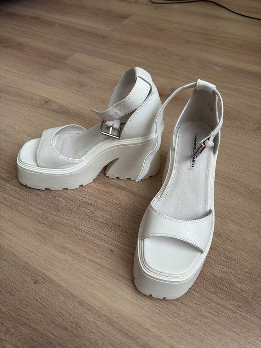 Босоніжки WINDSOR SMITH, 38 розмір