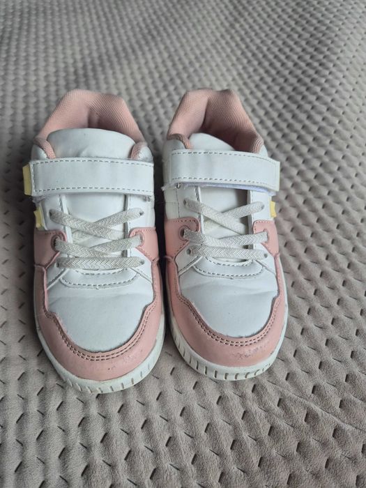 Buty dziecięce Sinsay r. 29