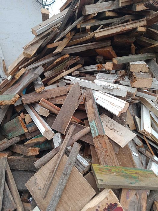 Сухие дрова порезанные по 30см.