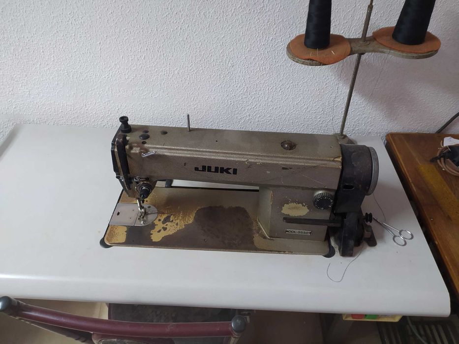 Maquina de costura profissional