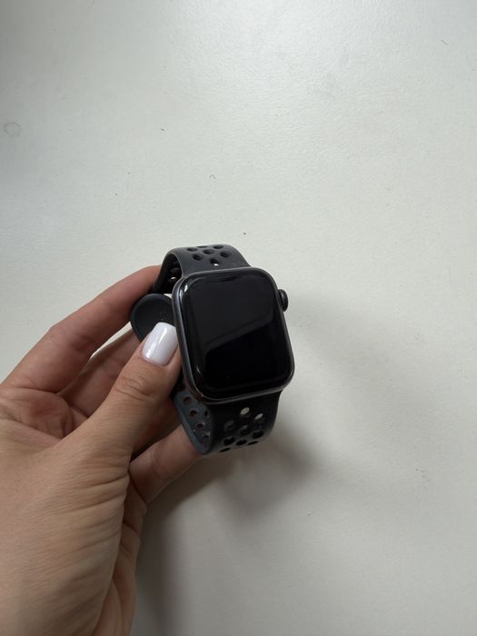 Apple watch 5 nike