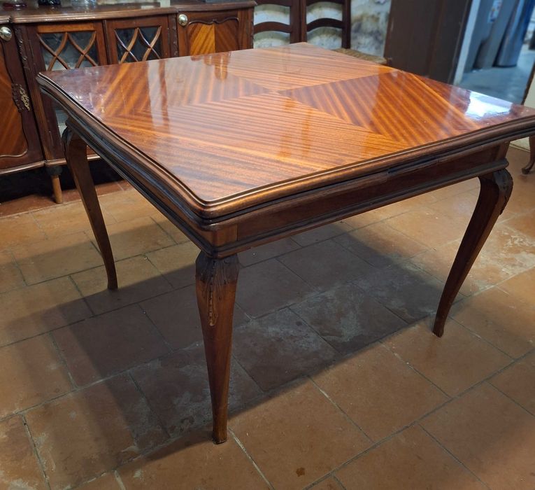 Cristaleira e mesa extensível estilo Queen Anne - vitrine antiga