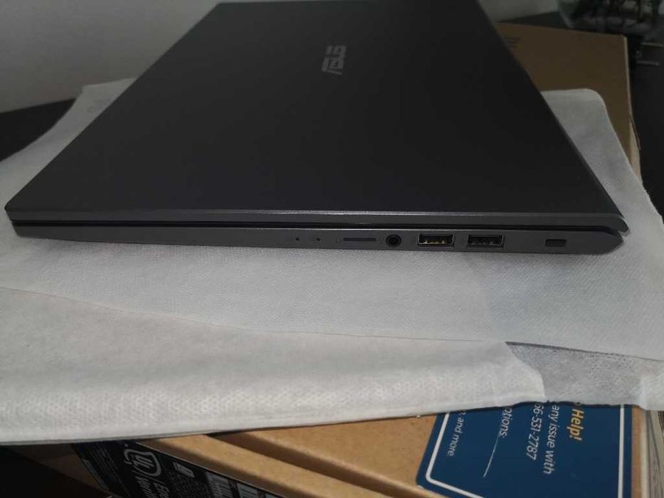 Laptop dotykowy Asus VivoBook Core i3 X515