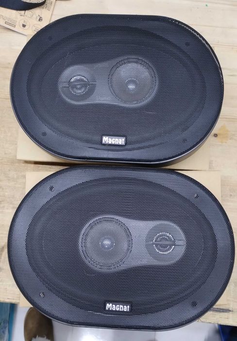 Colunas Magnat Ultra 6900