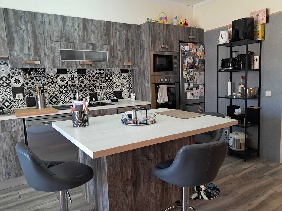 T2 com Excelente Terraço em Pechão – Conforto e Luminosidade