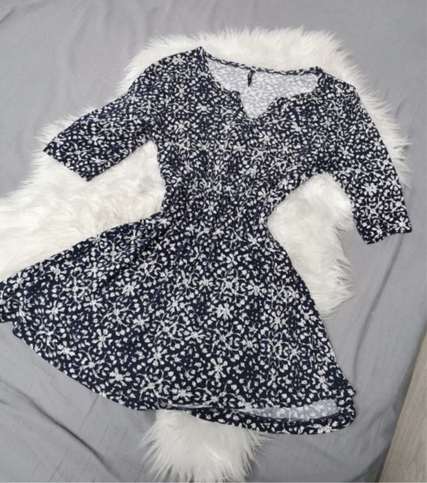 Stylowa sukienka 100% wiskoza do kolana na lato wiosne L