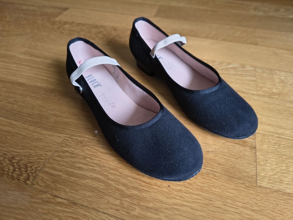 Sapatos Caracter Block Low Accent Tamanho 35