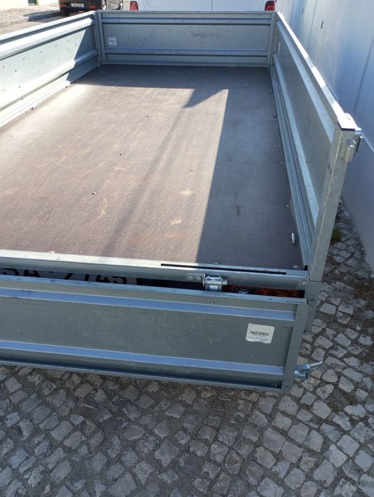 Atrelado 750kl com matrícula