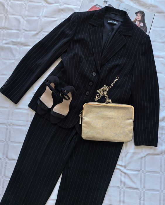 Viralowy garnitur damski marki Gerry Weber rozmiar 38/40