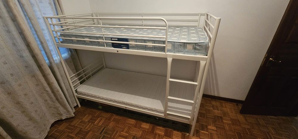 Beliche com estrado extra