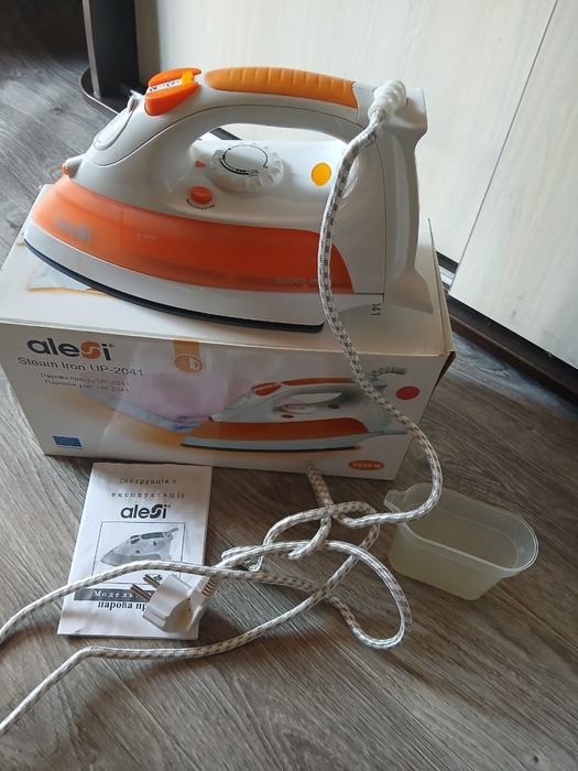 Утюг очень удобный и практичный