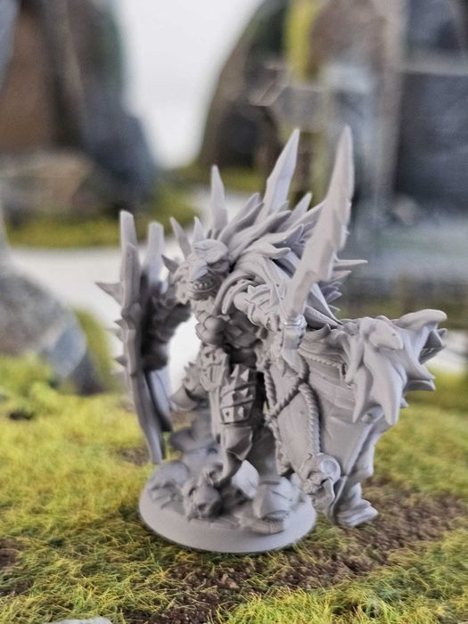 Uzgrot Razorcloak figurka do gier RPG Dungeons and Dragons DnD