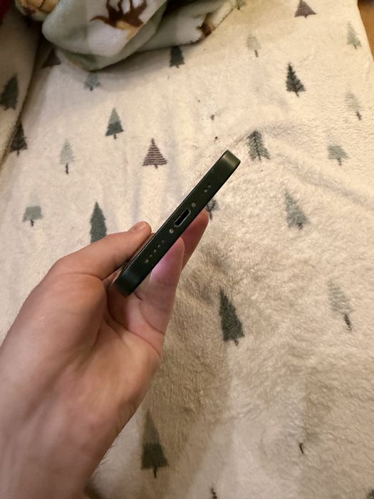 Sprzedam iPhone 13, 128 GB - stan idealny