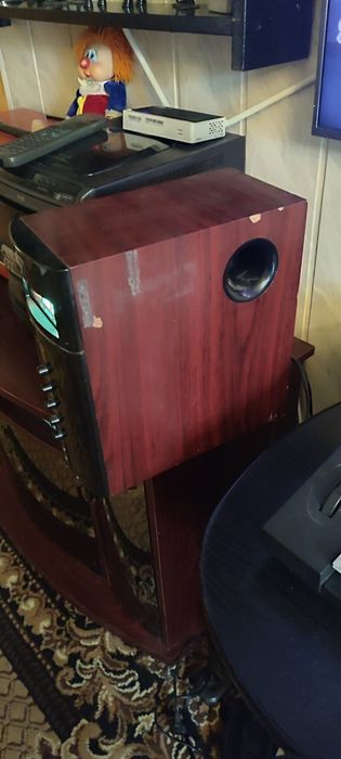 Активный сабвуфер 4U