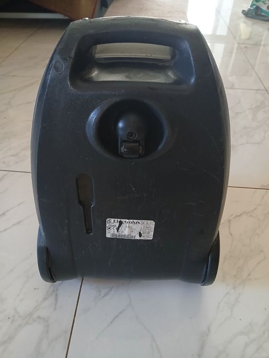 пылесос Electrolux ZSC6930
Модель:  Electrolux ZSC6930 .
