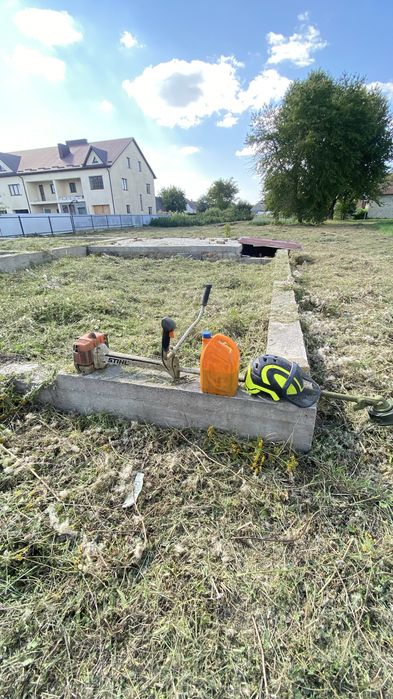 Послуги арбориста (зрізання аварійних дерев) та косіння трави