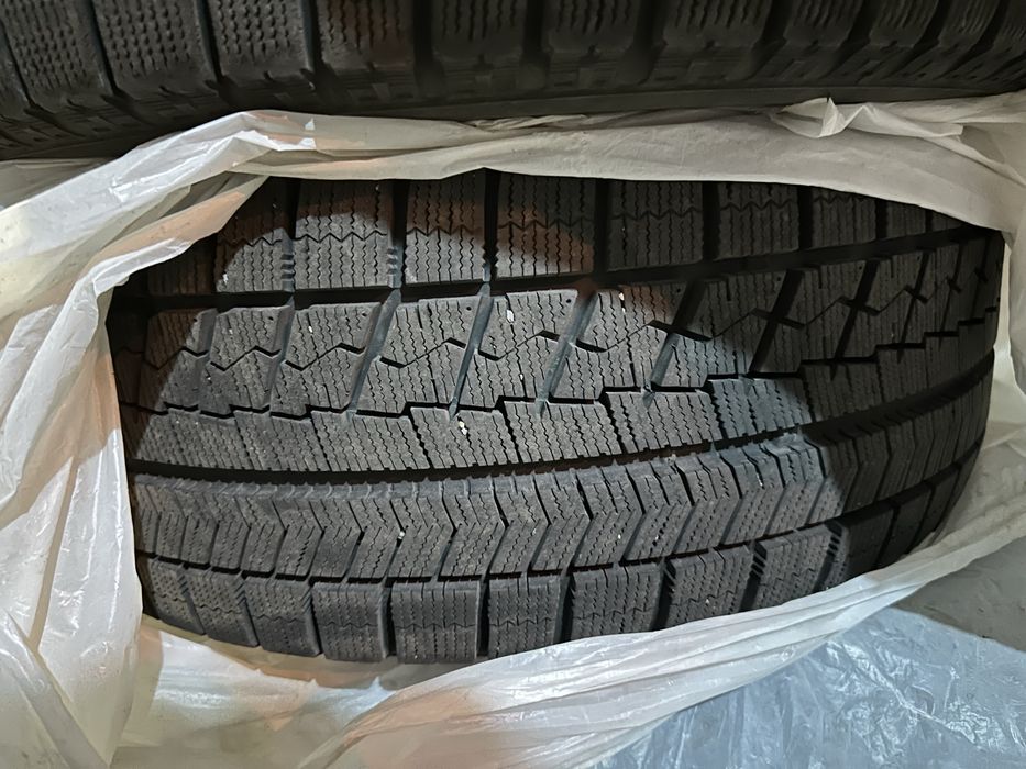 Зимова резина 205/55 р16