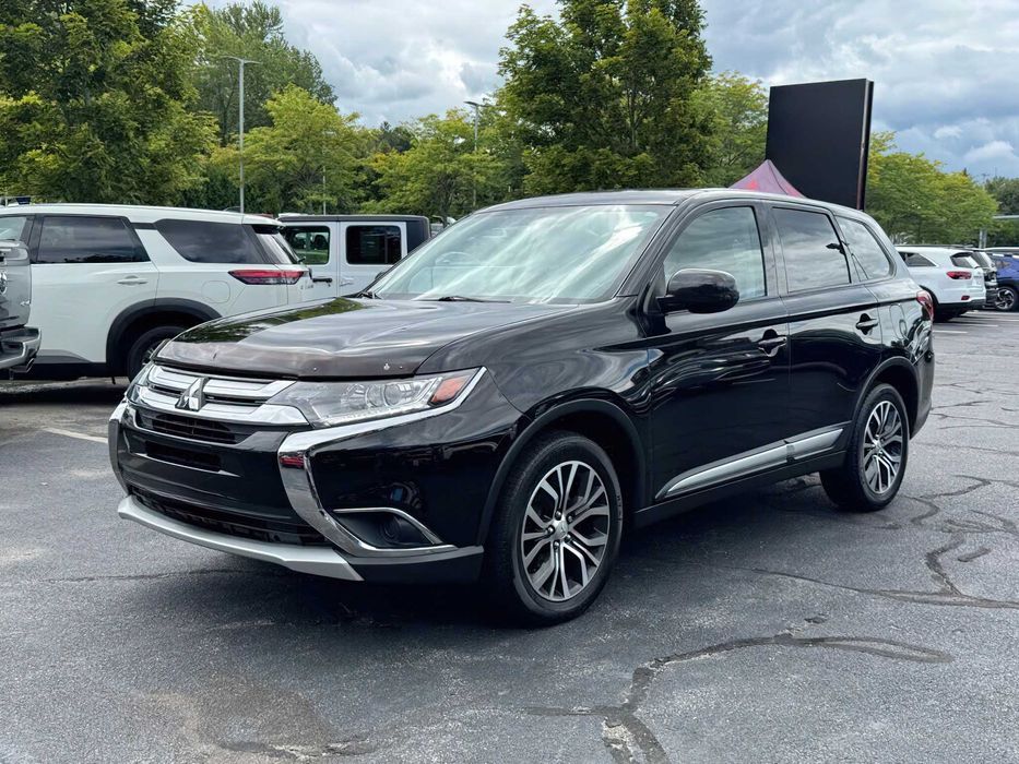 Mitsubishi Outlander      2019