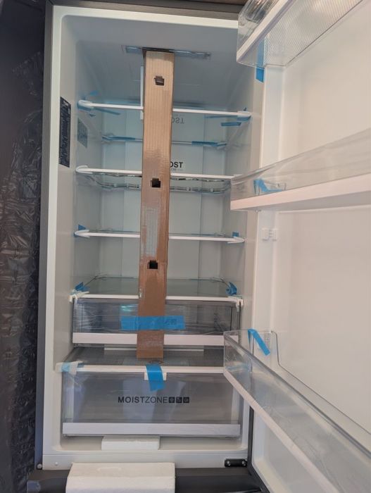 Frigorífico Combinado HAIER - No Frost - 200 cm - 354 L