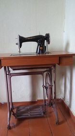 Швейна ніжна машинка "Подолка!