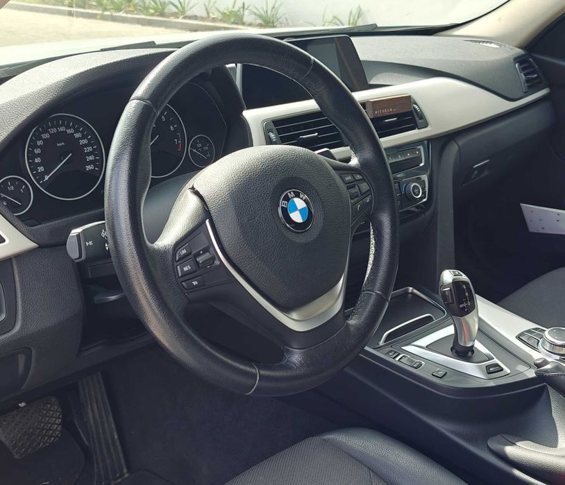 BMW 330e F30 2018