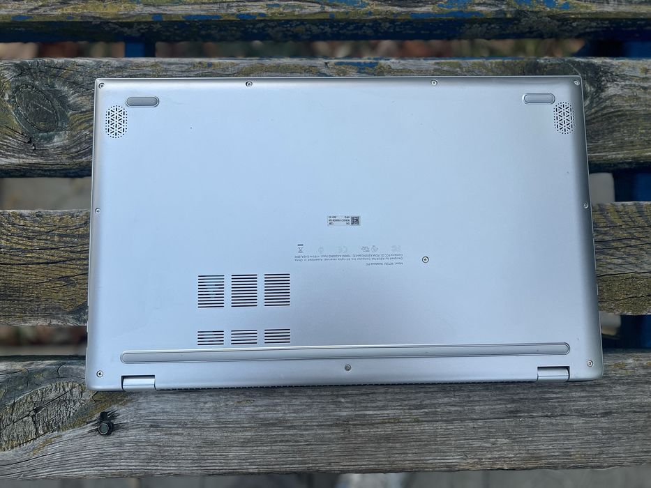 Asus VivoBook M712U 16GB/1TB Razen 7