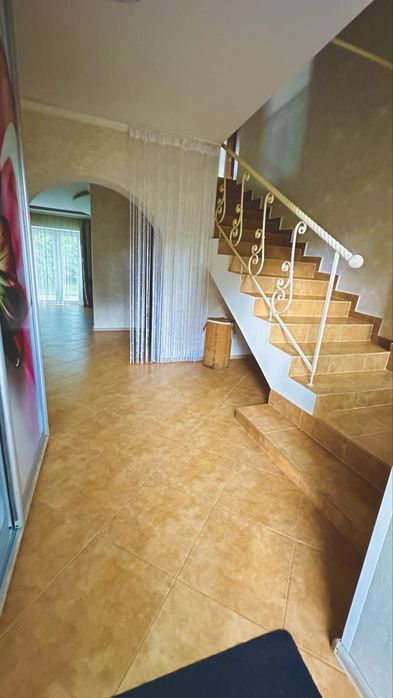 Будинок , Гатне ,інвертор,газ,можно з тваринами