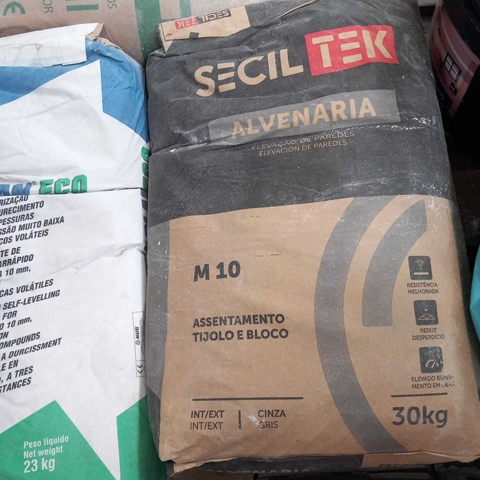 Argamassas Massa acabamento  Massa regularização  colagem