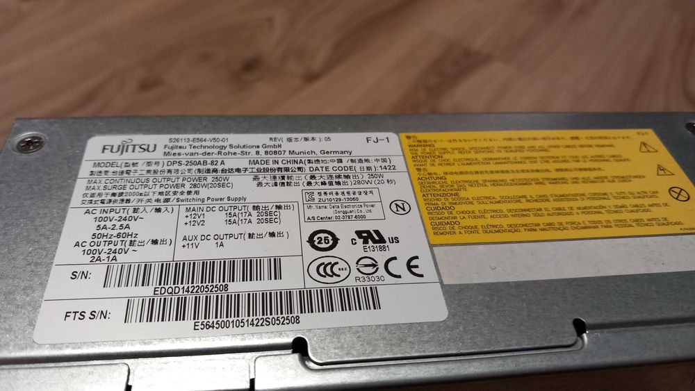 Zasilacz Fujitsu DPS-250AB-82A 250W – sprawny