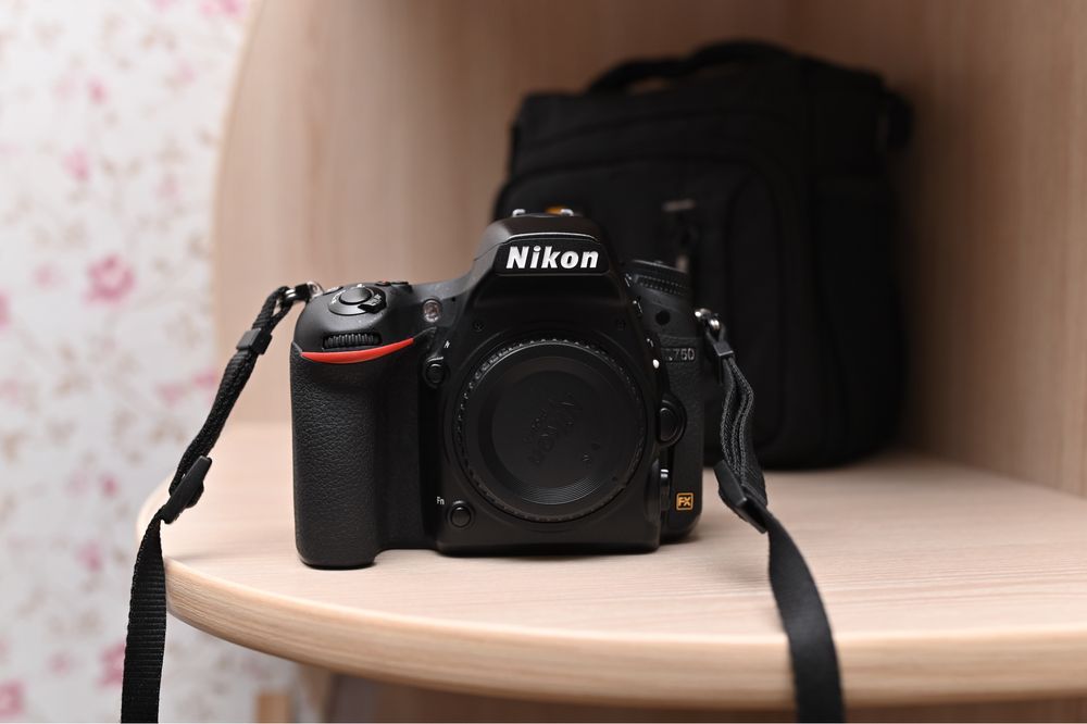 Nikon d750 в гарному стані