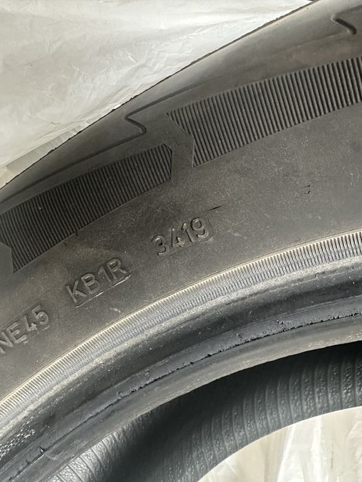 Шина зимова Goodyear 235/60/R18 19 рік