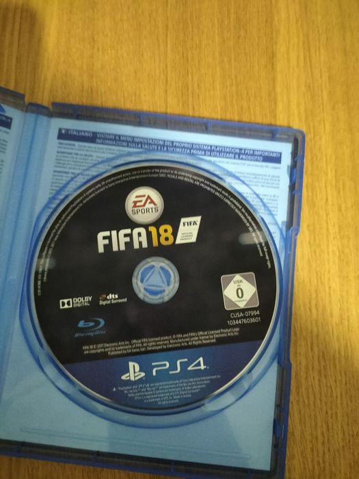 Vendo fifa 18 quase sem uso