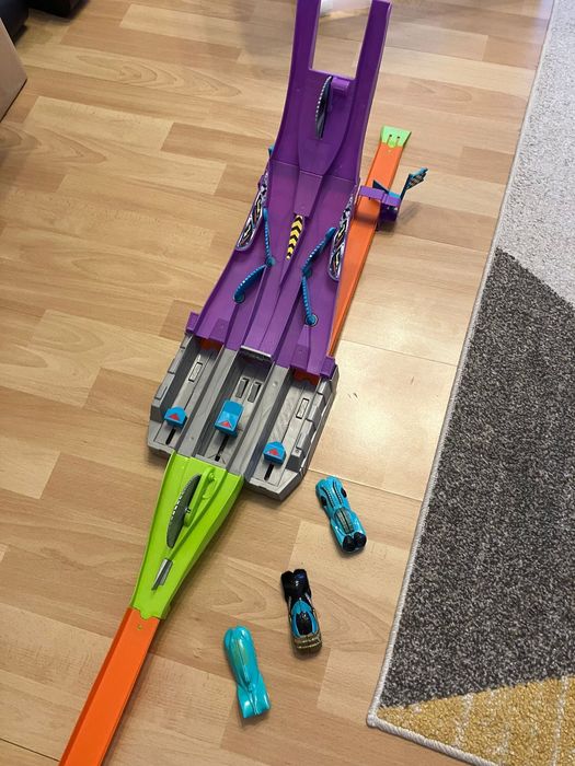 Hot Wheels Split Speeders z 3 autkami