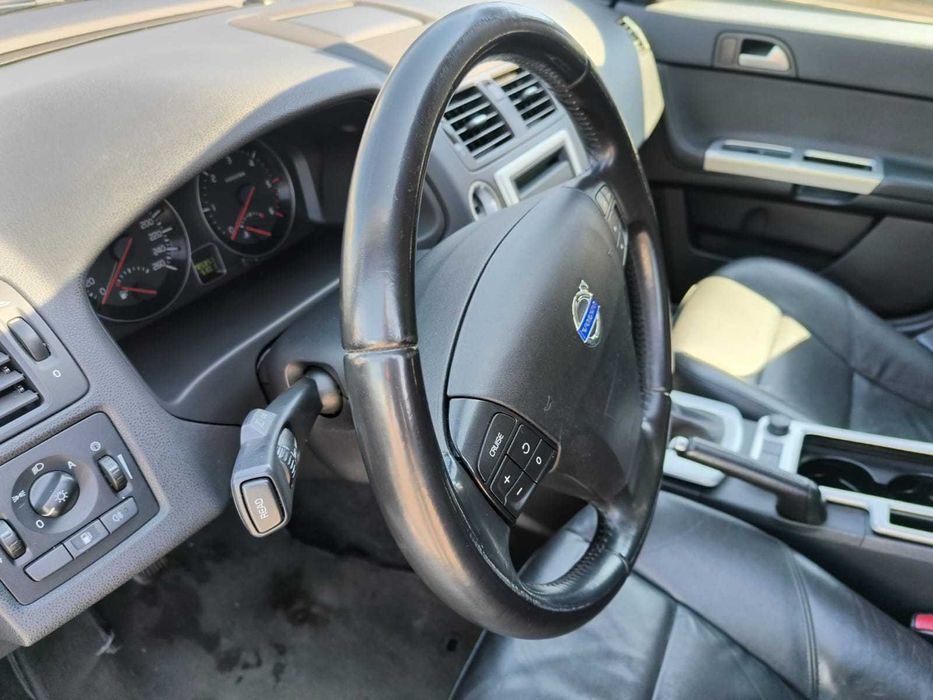 Продам Вольво V50. 1.6 дизель D2