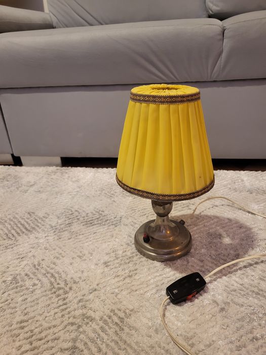 Łapka nocna PRL  z żółtym abazurem