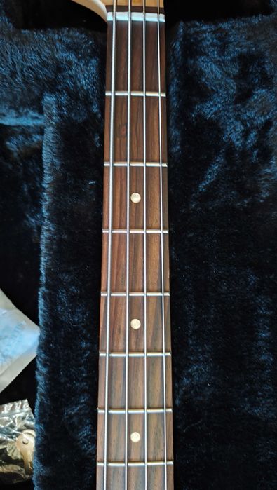 Jazz Bass Fender Squier com case