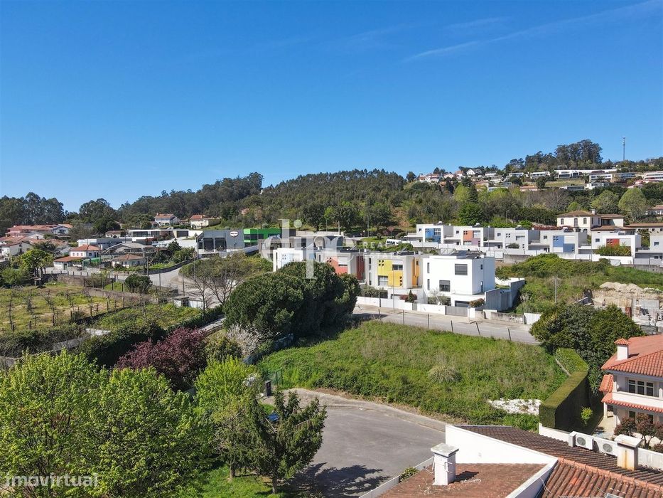 Apartamento T1 à venda com terraço de 60 m² e piscina