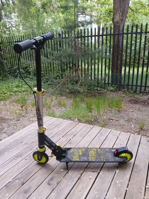 Praktycznie nowa hulajnoga model Oxelo Mid 5 czarno-zielony