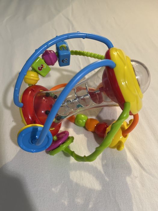 Kula grzechotka sensoryczna dla dziecka
