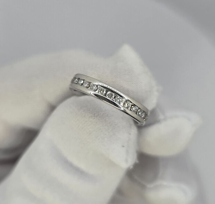 Бриллиантовое кольцо дорожка