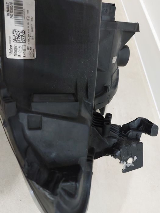 Lampa full led renault prawa