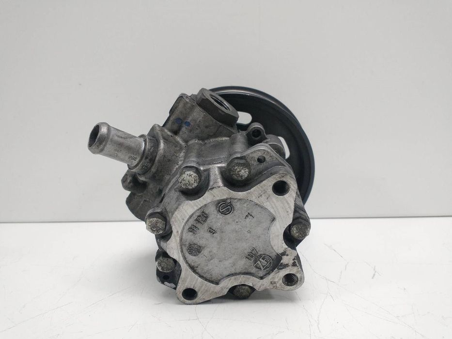 BOMBA SERVODIREÇÃO AUDI A4 2004 -8E0145155N