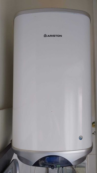 Acumulador de água quente