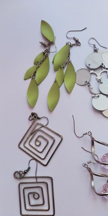 Zestaw kolczyków damskich!