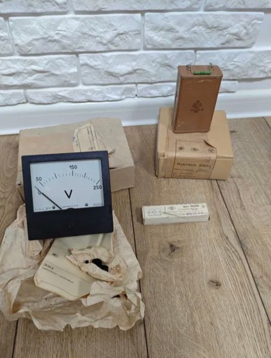 Конденсатор КБГ - МН 4мкФ - 600В